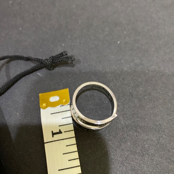 Women’s inspirational Ring Engraved Quote "Keep Fu**ing Going" - Picture 10 of 13